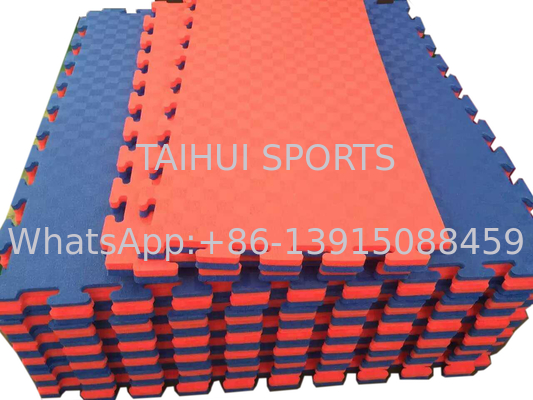 Interlocking Shockproof Martial Arts Mat per la formazione al Taekwondo
