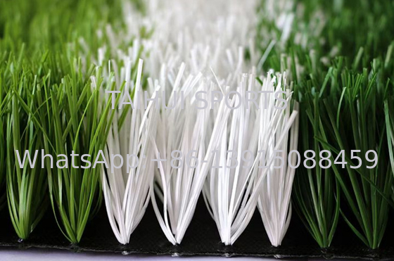 50 mm altezza del palo materiale sintetico PE Decorazione del giardino tappeto di erba artificiale per campo da calcio