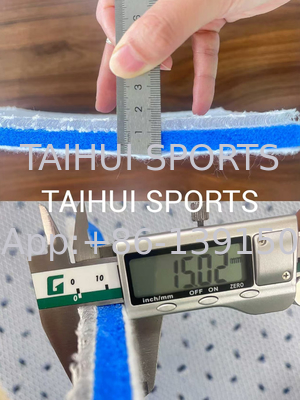 30-70kg/m3 Pad per scariche di densità con tessuto stratificato Perfetto per campo da calcio Campo da golf Campo da rugby Campo da hockey Campo