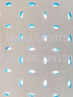 Nuovo design TAIHUI 2025 Shock Pad con nylon sulla parte superiore e supporto in membrana, 30kg/m3, 50kg/m3, spessore 15mm per campi sportivi