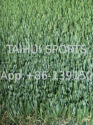 Erba sintetica artificiale per paesaggio esterno di dimensioni personalizzate da 50 mm resistente ai raggi UV per campo da calcio